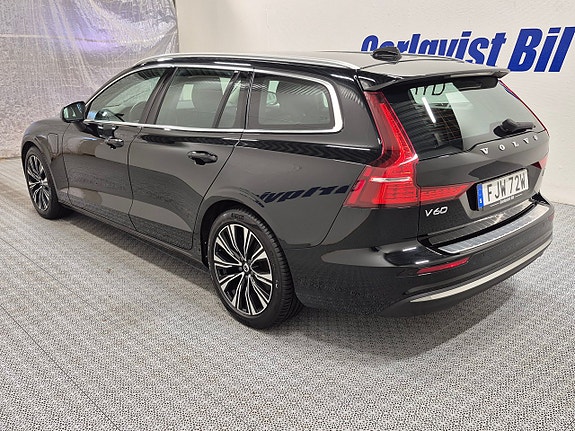 Volvo V60 3 of 10