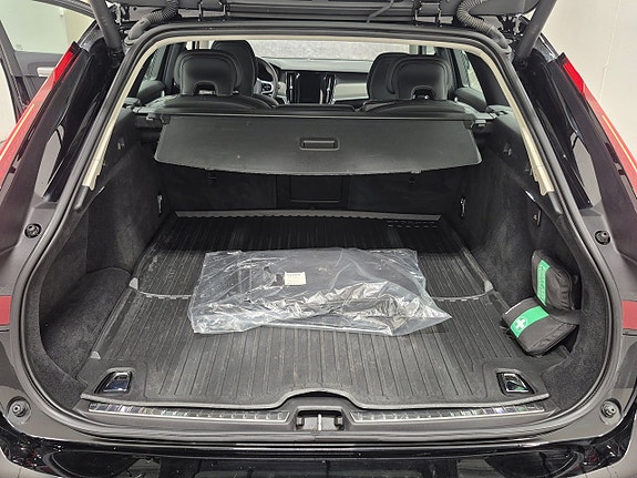 Volvo V90 8 of 8