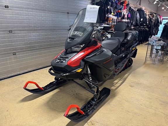 Ski-Doo Expedition SE 900ace Turbo -20 2 of 4