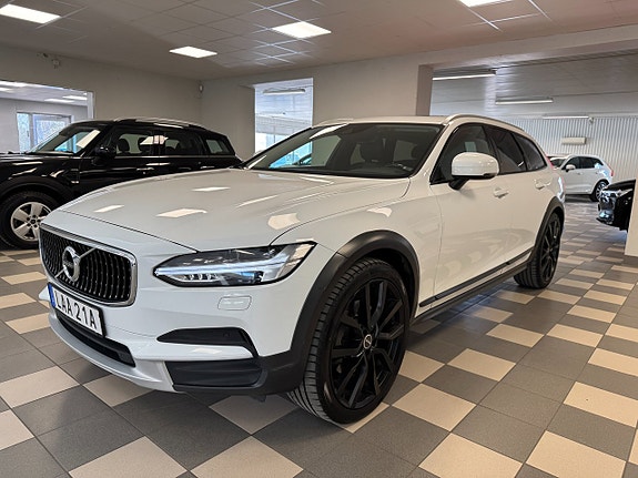 Volvo V90 Cross Country