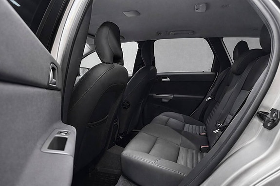 Volvo V50 10 of 11