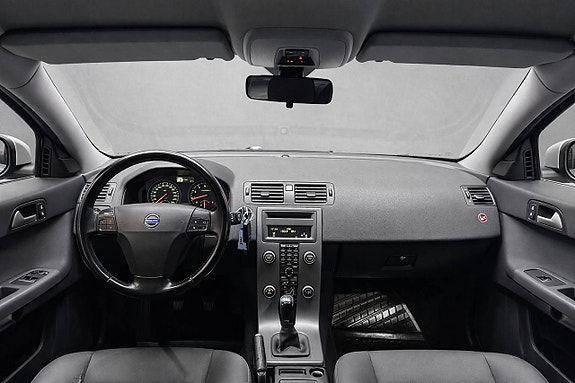 Volvo V50 8 of 11