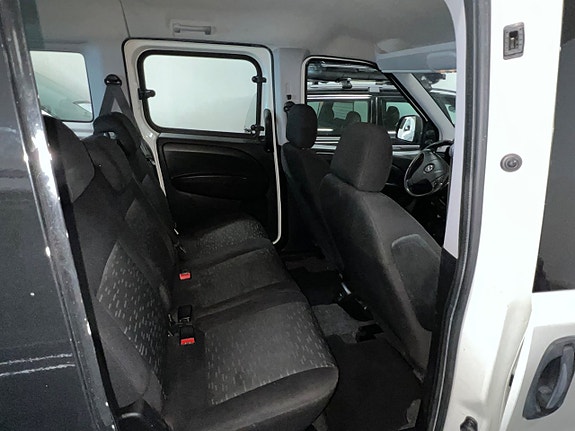 Opel Combo 15 of 19