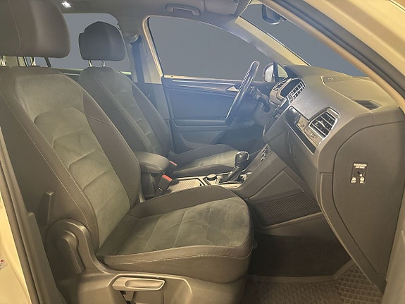 Volkswagen Tiguan 6 of 12