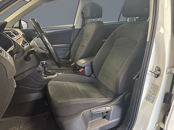 Volkswagen Tiguan 5 of 12