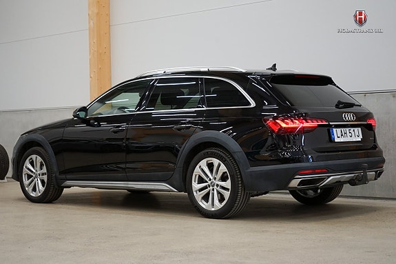 Audi A4 allroad 4 of 5