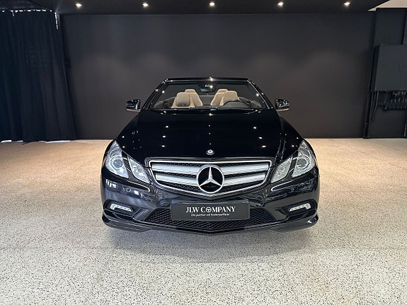 Mercedes-Benz E250 2 of 5
