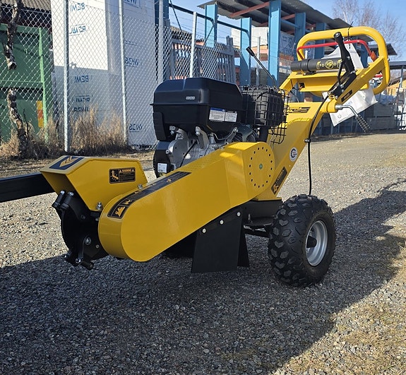 -- IB Stubbfräs SG-8 14HP Briggs & Stratton Robust konstruktion