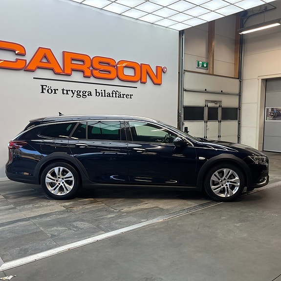 Opel Insignia Country Tourer 3 of 5