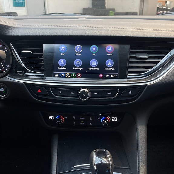 Opel Insignia Country Tourer 11 of 12