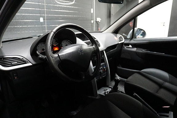 Peugeot 207 13 of 19