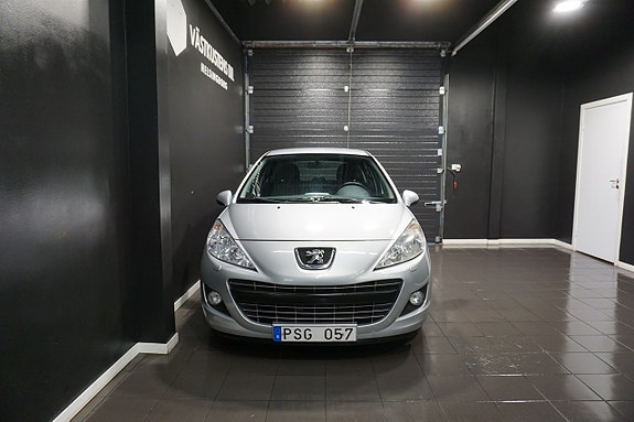 Peugeot 207 2 of 19