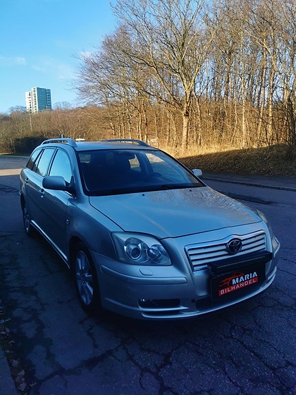 Toyota Avensis 9 of 10