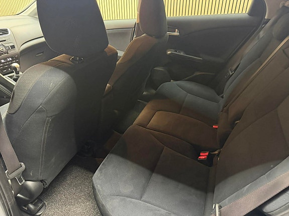 Honda Civic 8 of 17