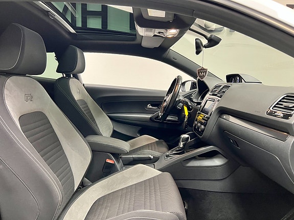 Volkswagen Scirocco 11 of 16