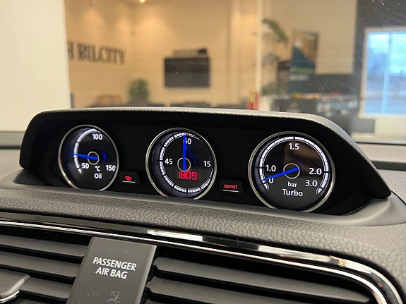 Volkswagen Scirocco 15 of 16