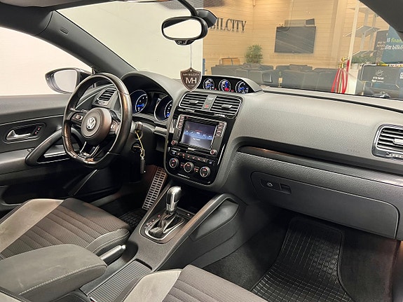 Volkswagen Scirocco 10 of 16