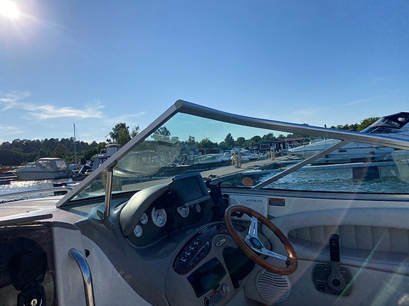 Maxum 2100 SC 5.0 V8 - perfekt båt för skärgården och vattensport 7 of 10
