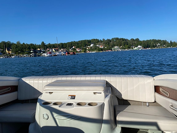 Maxum 2100 SC 5.0 V8 - perfekt båt för skärgården och vattensport 5 of 10