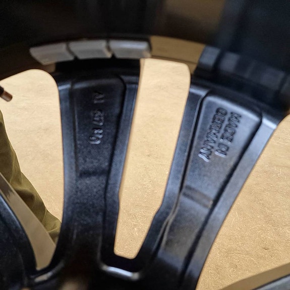 Product image 8 of 9