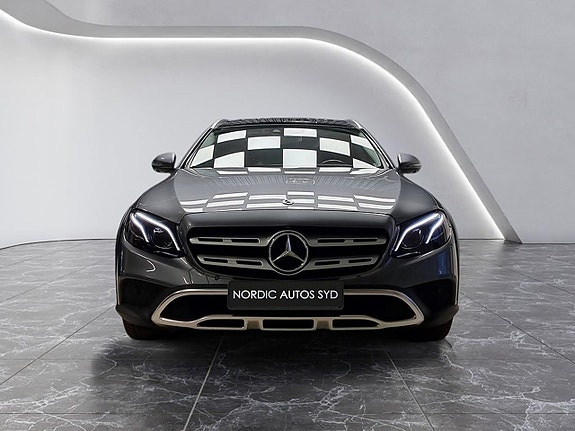 Mercedes-Benz E220 d 8 of 25