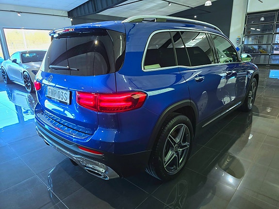 Mercedes-Benz GLB220 d 5 of 5