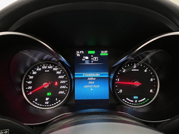 Mercedes-Benz C300 17 of 30