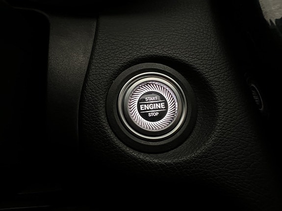 Mercedes-Benz C300 24 of 30