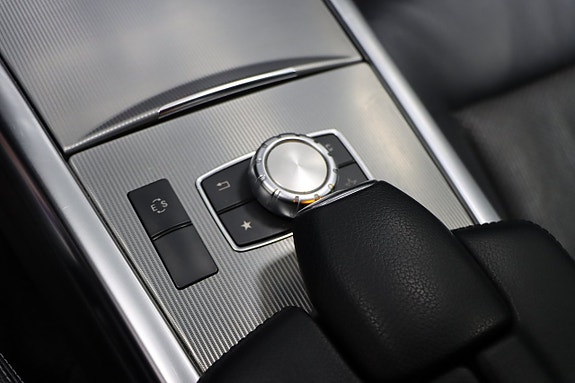 Mercedes-Benz E220 15 of 18