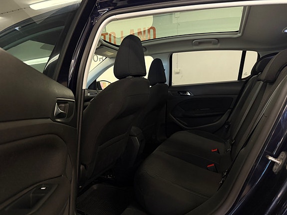 Peugeot 308 12 of 27