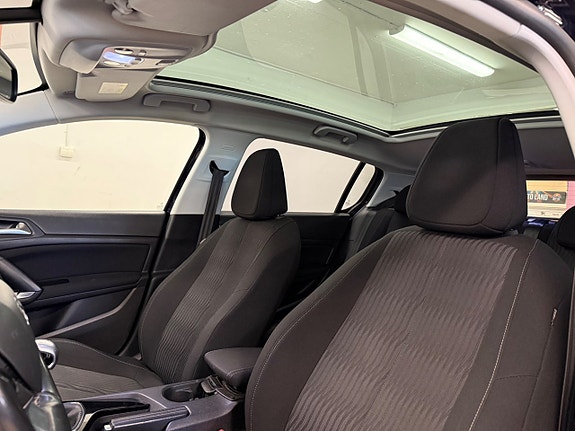 Peugeot 308 11 of 27