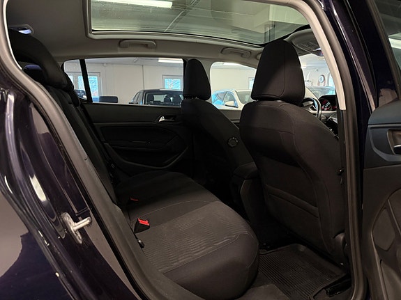 Peugeot 308 17 of 27