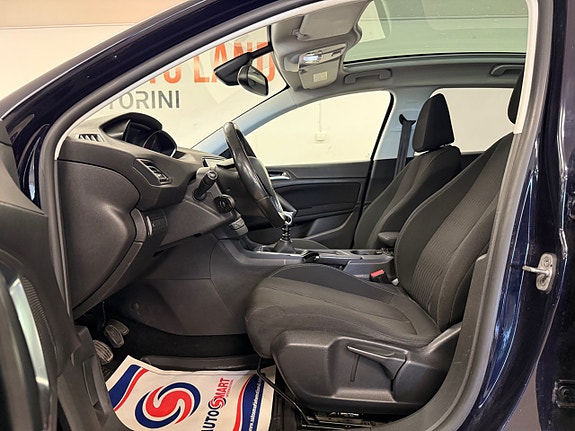 Peugeot 308 10 of 27