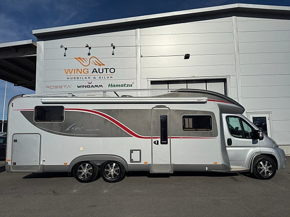 Bürstner Ixeo Plus IT 875 3.0 180HK Automat! Långbädd & Taksäng! ALDE! AC i bodel! Luftfjädring! Inverter! Vattenburen v