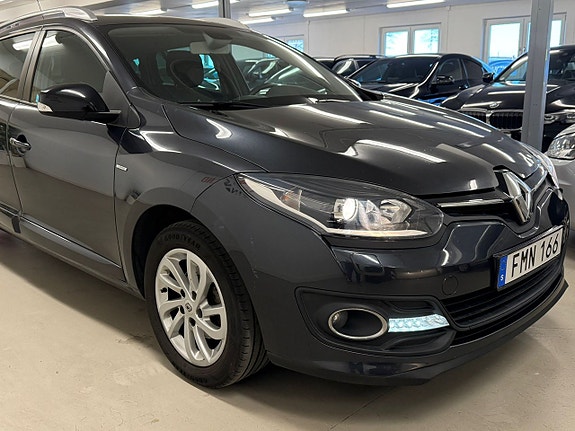 Renault Megane 12 of 27