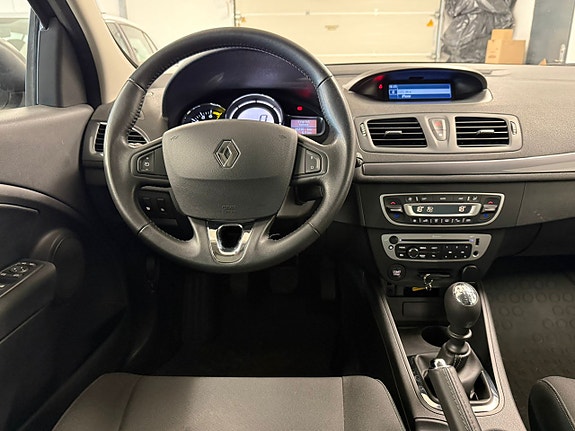 Renault Megane 18 of 27