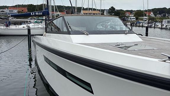Delta 33 Open / Volvo Penta D6 400DPH - 2019 4 of 25
