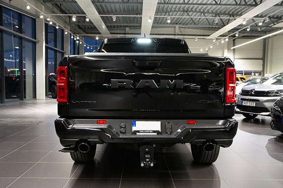 RAM 1500 5 of 15