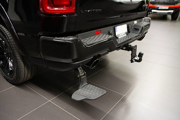 RAM 1500 7 of 15