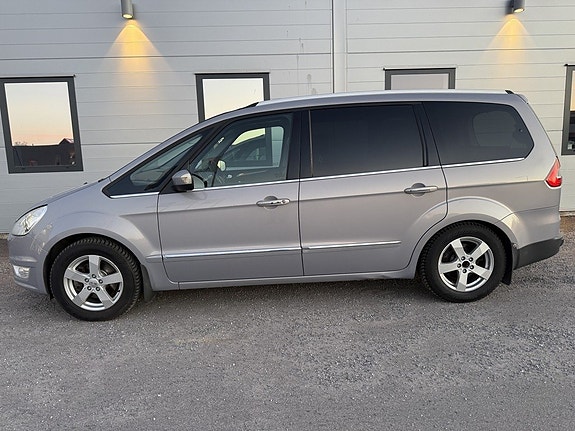 Ford Galaxy 4 of 5