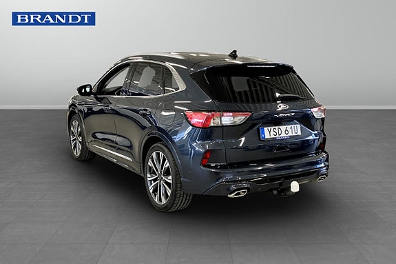 Ford Kuga 2 of 5