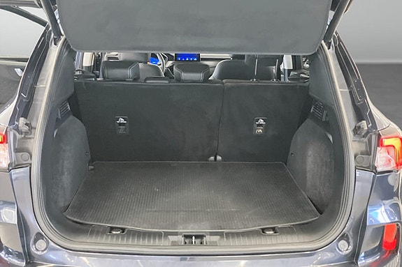 Ford Kuga 9 of 9