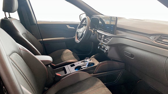 Ford Kuga 3 of 9