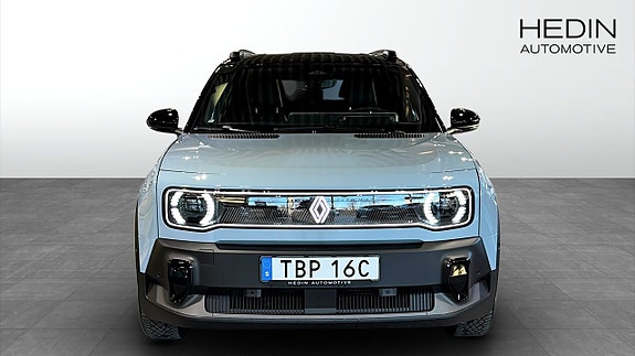 Renault 4 E-Tech 8 of 12