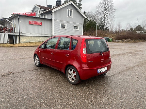 Mitsubishi Colt 4 of 14