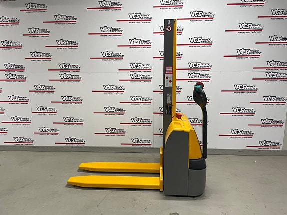 Jungheinrich Gå ledstaplare