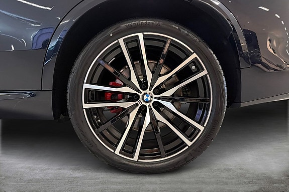 BMW X5 15 of 18