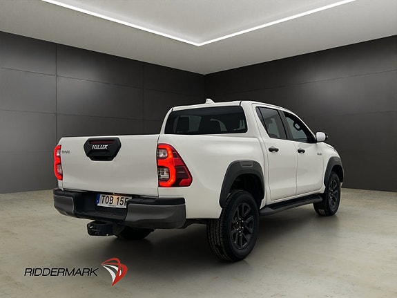 Toyota HiLux 8 of 30