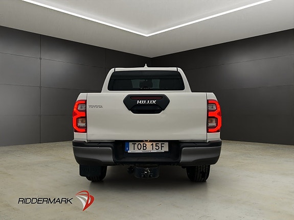 Toyota HiLux 6 of 30