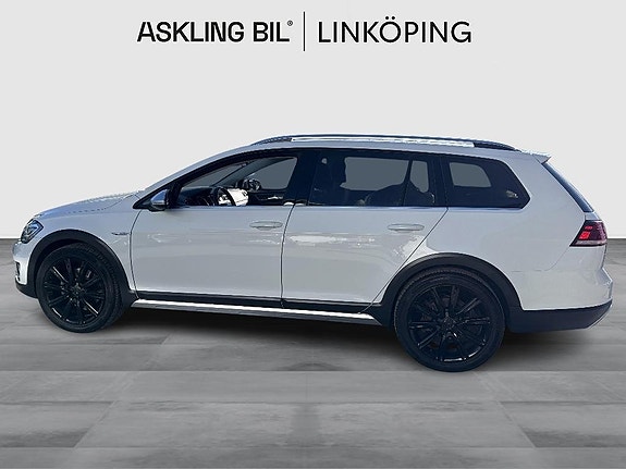 Volkswagen Golf Alltrack 3 of 14